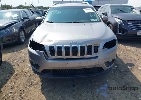 2019 Jeep Cherokee Latitude 4X4 from USA, damaged, VIN 1C4PJMCB6KD121076